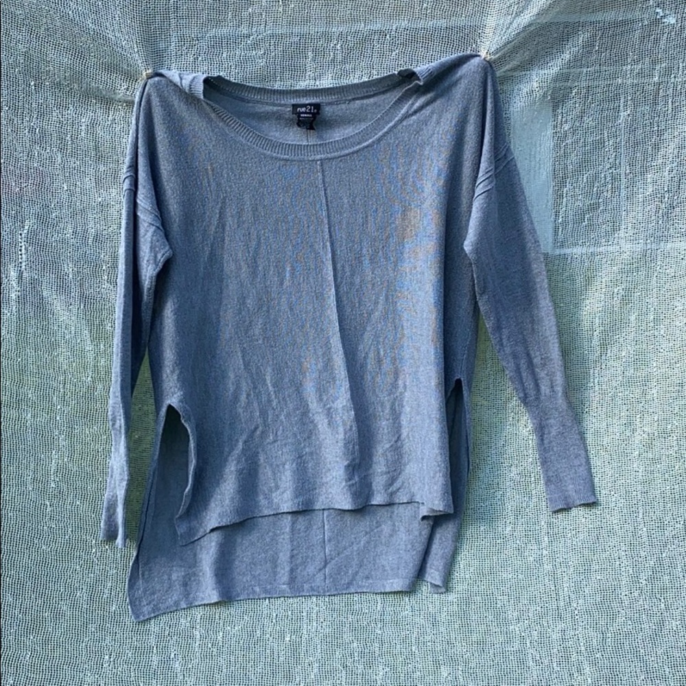 X-Small Grey Sweater with Linear-Stitched Details